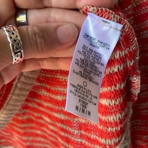 Splendid Red Beige Knit V Neck Dolman Sleeve Pullover Sweater, Sz Medium, MP $82 - Picture 3 of 7